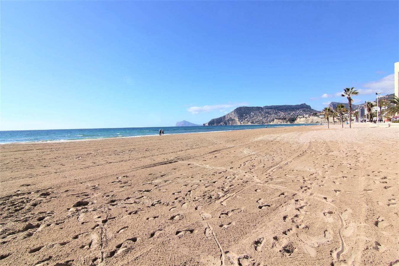 Apartamento entero, -1ºlínea Playa-Wifi y Garaje Gratis. in Calpe Casco Antiguo, Calpe