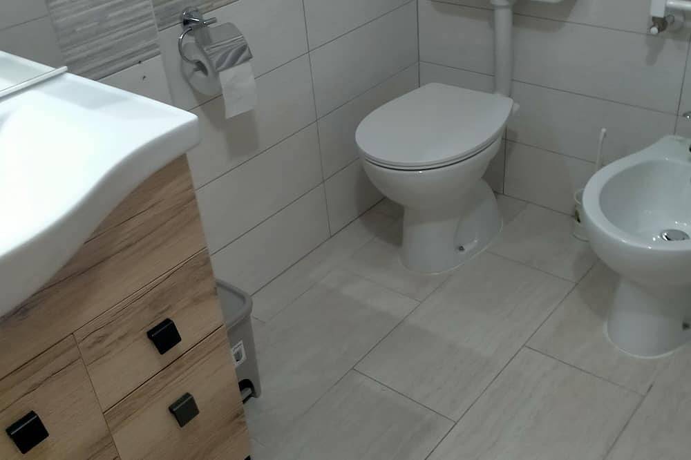 Appartamento intero, Appartamento piano terra di un villino privato centrale a pochi minuti dal mare in Montesilvano, Provincia di Pescara