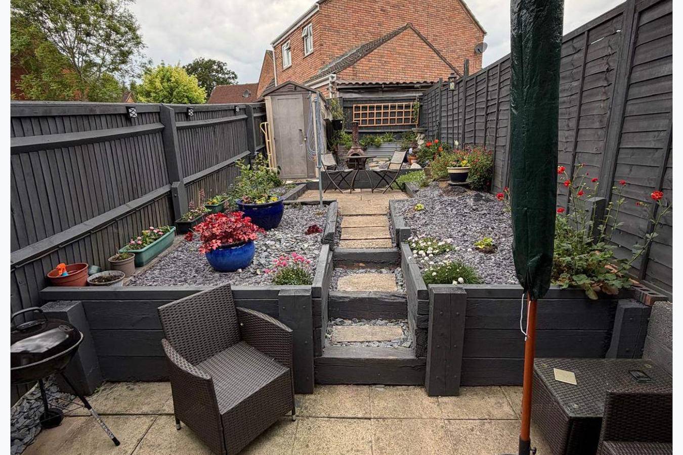 Sleeps 5 pet friendly, Enclosed garden, Parking in Hereford, Herefordshire