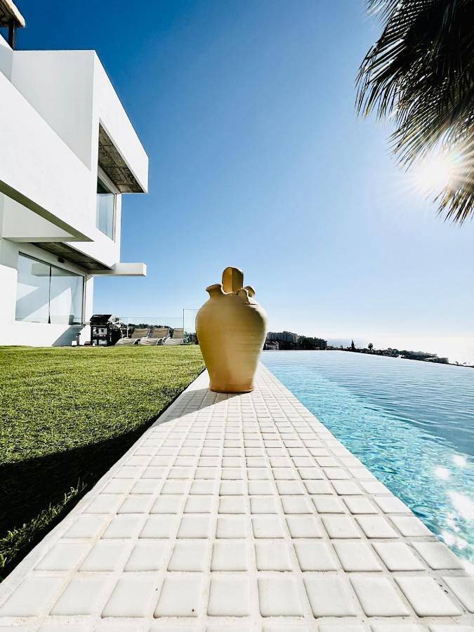 Chalet para 8 personas, con Balcón y Terraza además de Jardín y Piscina en La Cala del Moral