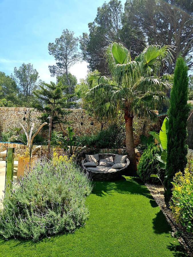 Location de vacances pour 12 personnes, avec jardin ainsi que vue et piscine à Ferreries - 4