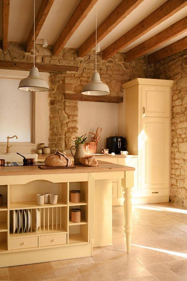 Location de vacances pour 4 personnes, avec Balcon et Terrasse ainsi que Jardin et Vue à Commentry - 2