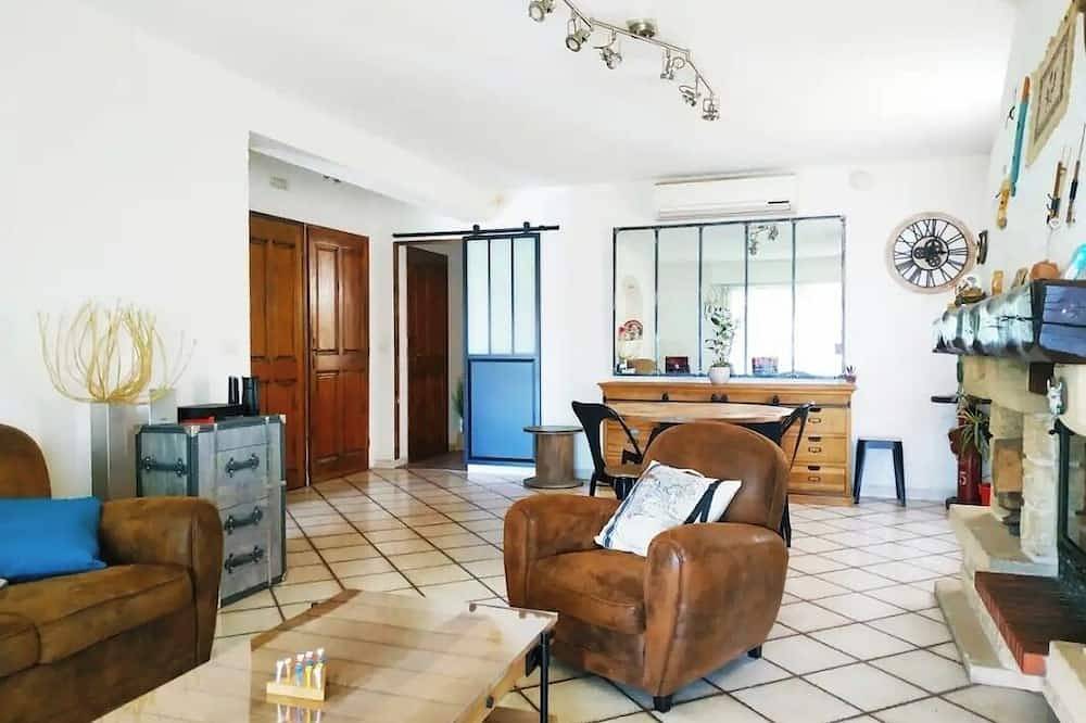 Entre Mer et Collines, villa with swimming pool in Allauch, Costa mediterránea (Francia)