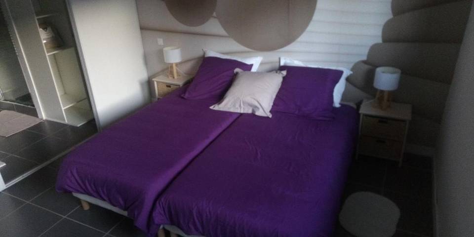 Location de vacances pour 2 personnes, avec vue et jardin dans Séreilhac - 4