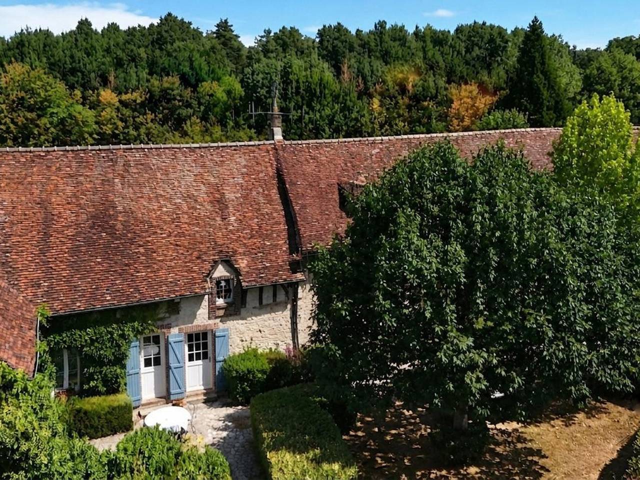 Charmantes Jagdhaus mit Haustieren, Kamin und Garten im Perche in Neuilly-sur-Eure, Longny-les-Villages