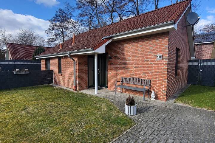 Ferienhaus für 4 Personen, mit Garten und Terrasse in Papenburg