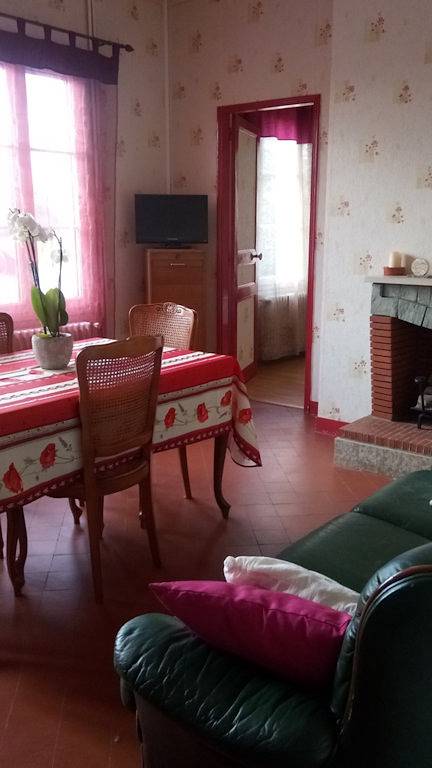 Gîte Le Pressoir Fleuri in Neauphe-sur-Dive, Région d'Argentan