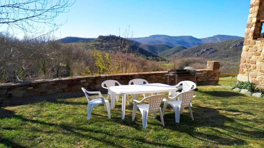 Maison de campagne pour 12 personnes, avec jardin et vue, adapté aux familles à Camprodon - 4