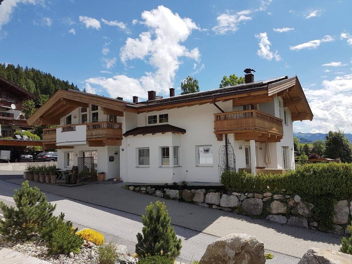 Ganze Wohnung, Apartment with Balcony in Brixen im Thale, Kaisergebirge