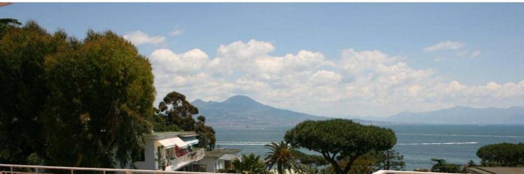 B&b per 6 persone, con Terrazza e Giardino a Posillipo