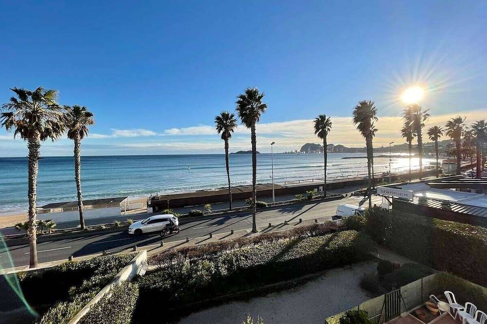 Apartamento entero, Seafront apartment with private parking in La Ciotat, Marsella region