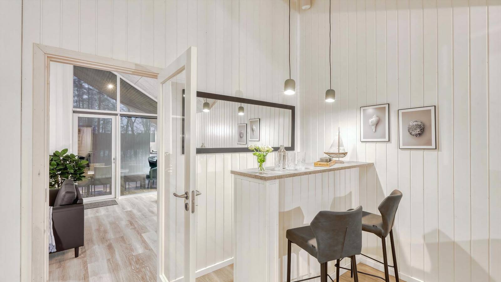 764 – Tolles Poolhaus für 16 Personen am Tramser See in Jesendorf, Nordwestmecklenburg (Wismar und Umgebung)