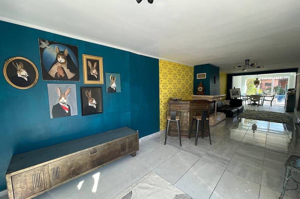 Charming property surrounded by vineyards near St Chinian in Pierrerue, Region de Béziers