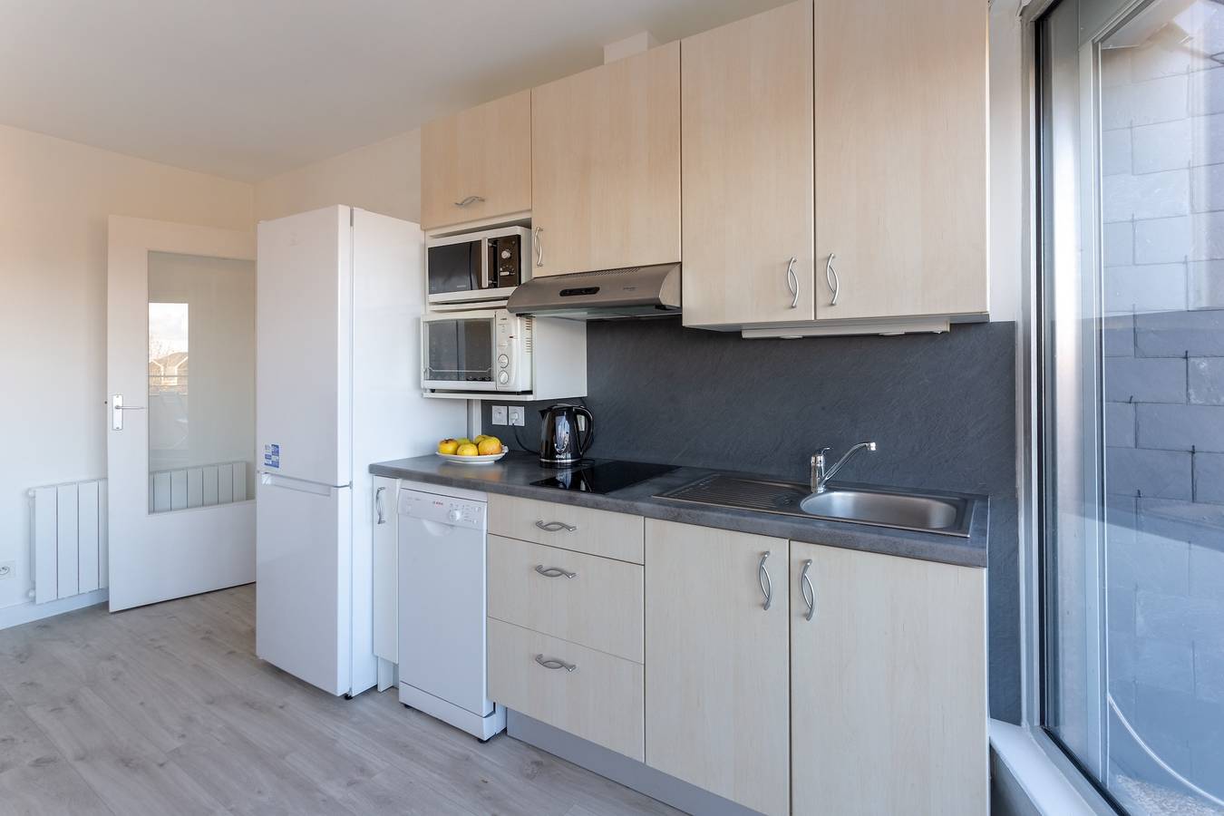 Apartamento entero, Le Mancini - Appt 1 chambre avec Parking et Terrasse in Mayenne (desambiguación)