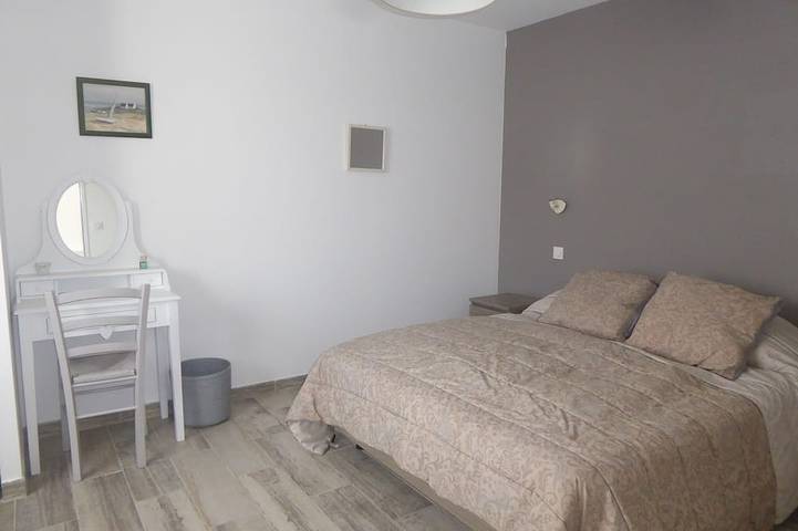 Location de vacances pour 2 personnes, avec jardin ainsi que terrasse et piscine à Villelongue-dels-Monts - 2