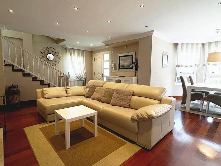 Apartamento para 6 personas, con Balcón y Terraza además de Jardín y Vistas en Bárcena de Cicero