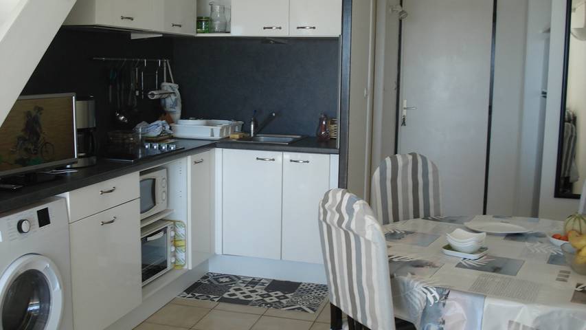 Gîte pour 4 personnes, avec piscine et terrasse à Gruissan - 4