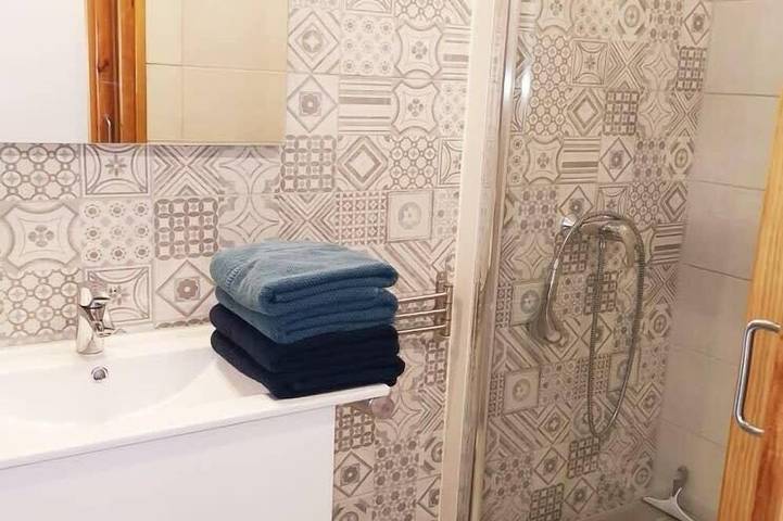 Beautiful air-conditioned apartment between the sea and the mountain in Le Rouret, Mittelmeerküste (Frankreich)