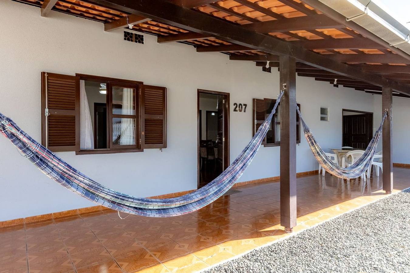 Casa com Churrasqueira e Rede a 210 m da Praia in Navegantes, Litoral Catarinense