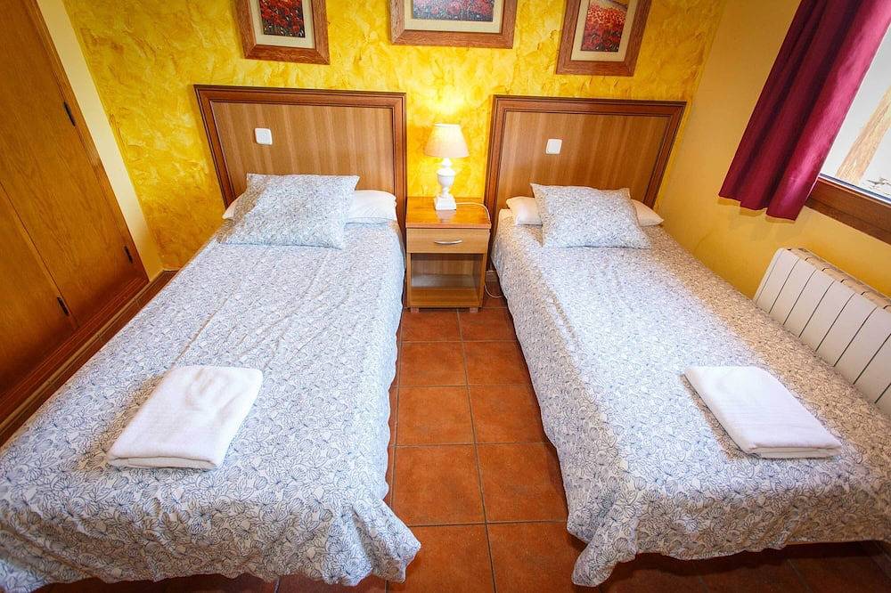 Self catering El Bulín de Paredes for 4 people in Puentes Viejas, Madrid Province