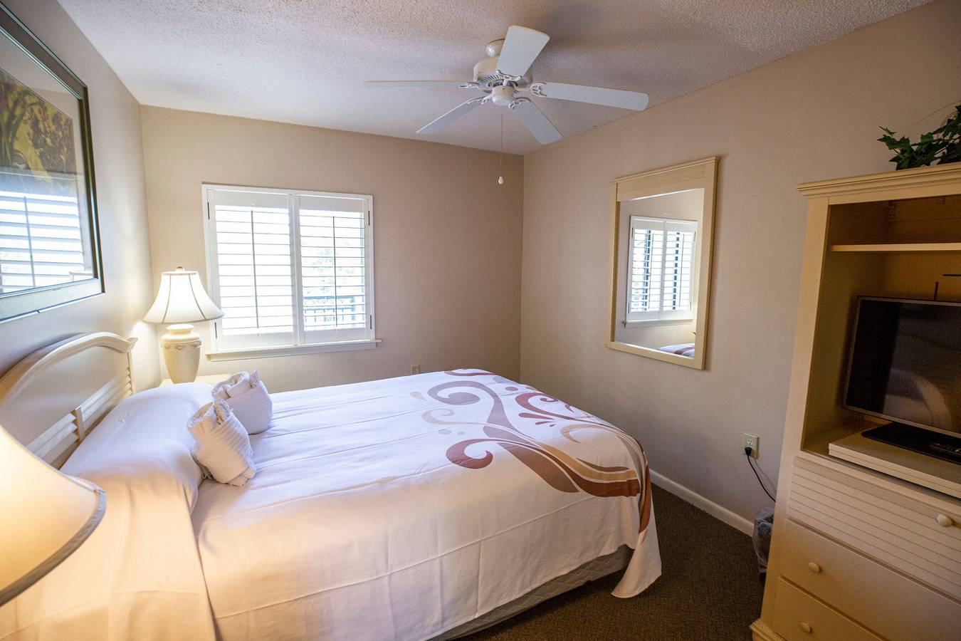 Entire apartment, Ocean View at Island Club in Folly Field, Port Royal Plantation