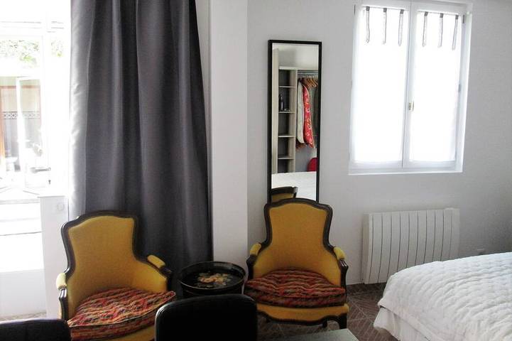 Gîte pour 2 personnes, avec terrasse à Maisons-Laffitte - 4