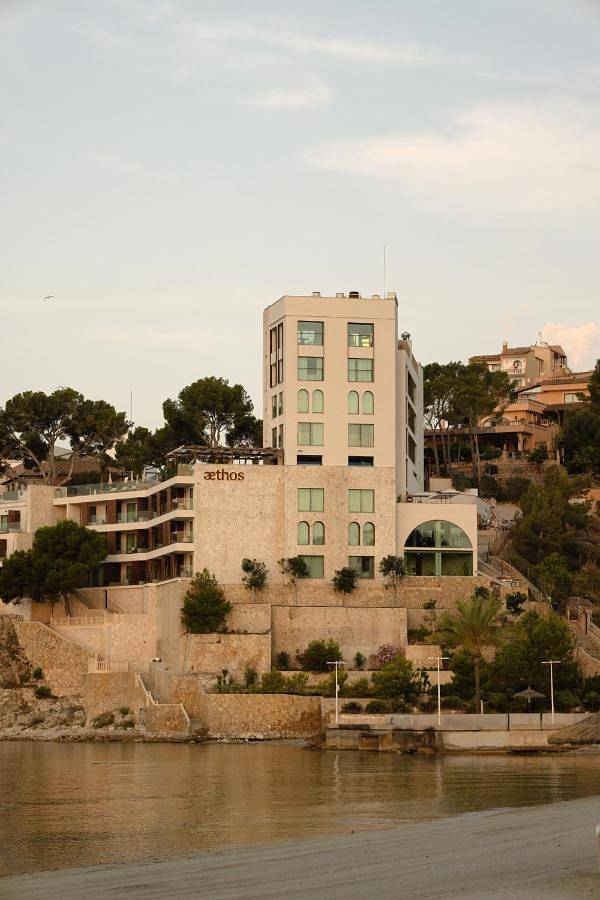 Apartamento para 2 personas, con terraza y piscina además de sauna y vistas, Se admiten mascotas en Peguera
