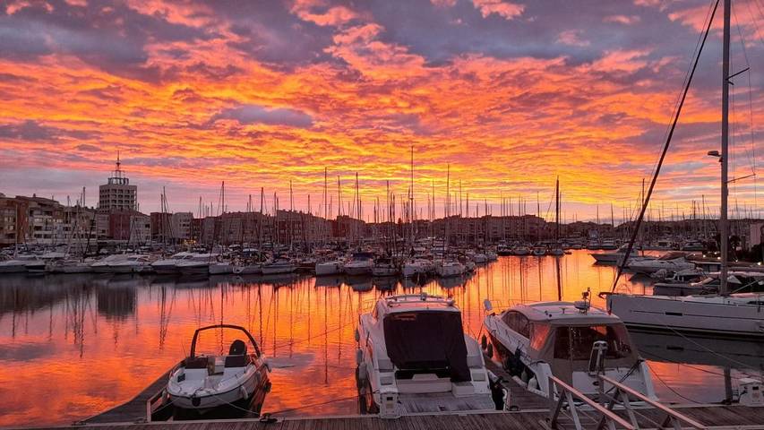 Maison d’hôte pour 4 personnes, avec Terrasse et Jacuzzi au Cap d'Agde