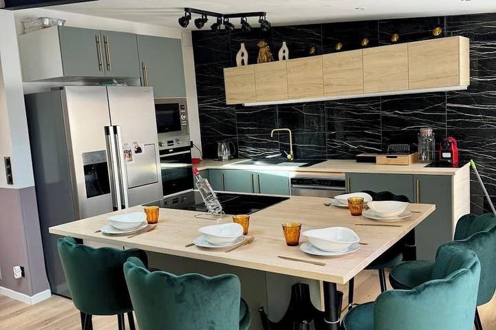 Location de vacances pour 9 personnes dans Roissy-en-Brie