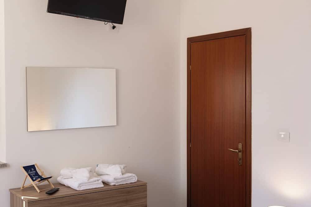 Apartamento entero, Entire 2-bedroom apartment 5 minutes from the sea in Vibo Marina, Vibo Valentia