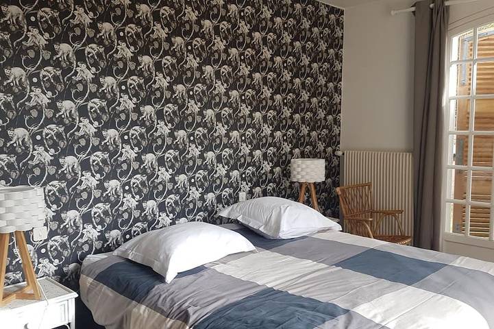 Location de vacances pour 12 personnes, avec terrasse et jardin à Étaules - 3