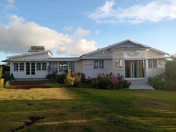 Location de vacances pour 18 personnes, avec vue et jardin à la Plaine des Cafres