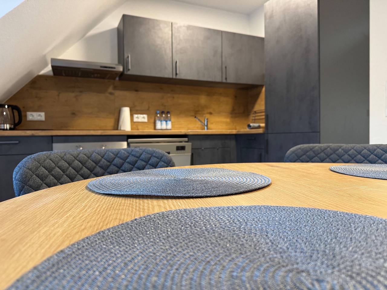 Ganze Ferienwohnung, Ferienwohnung Aischgrund  75 m² | 2 Schlafzimmer | Nähe Nürnberg, Bamberg & Steigerwald in Lonnerstadt, Steigerwald