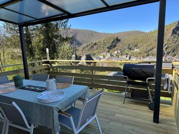 Gîte pour 6 personnes, avec jardin et vue, animaux acceptés à Bogny-sur-Meuse