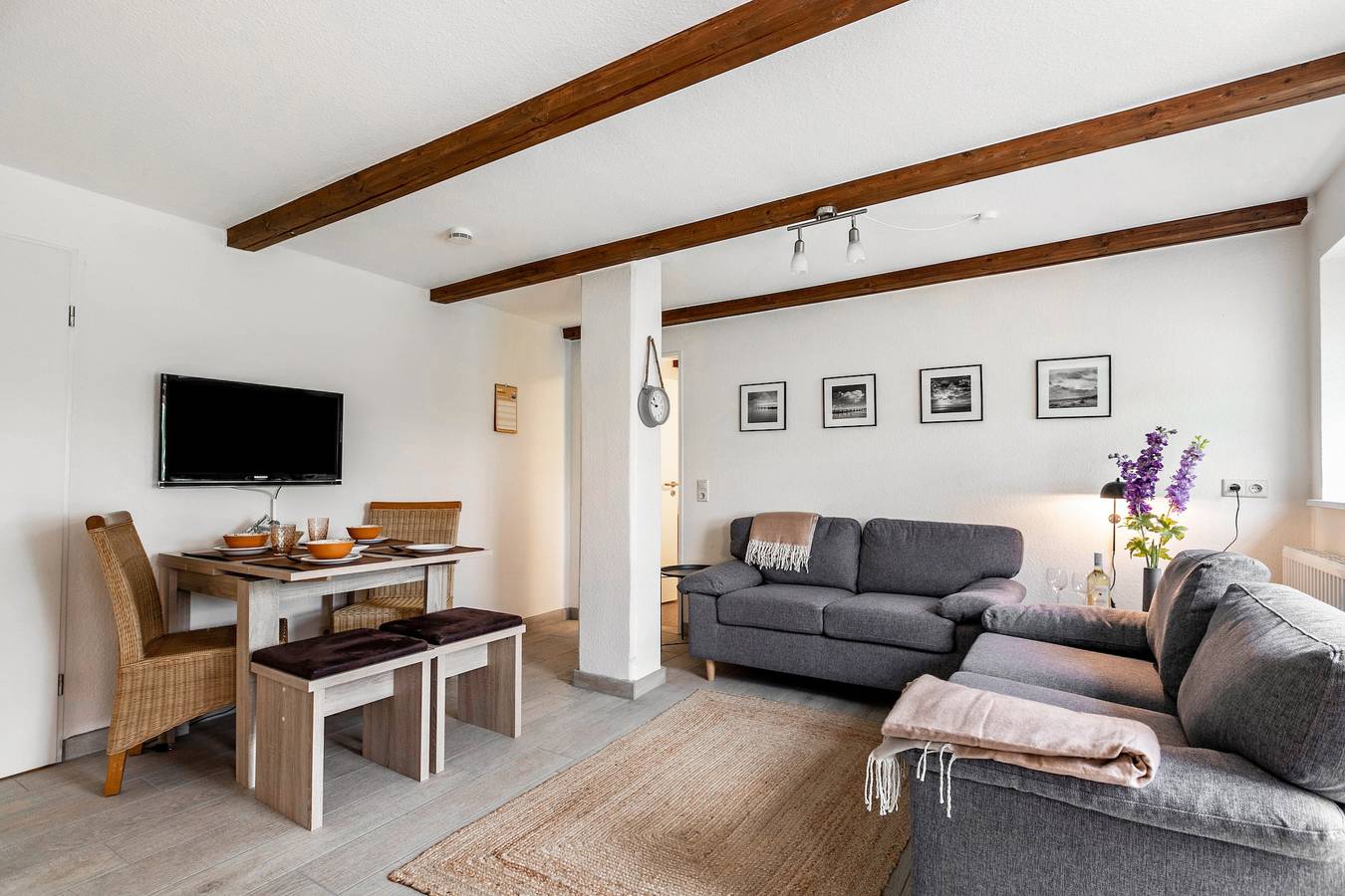 Ganze Wohnung, Ferienwohnung Austernfischer mit Gemeinschaftsgarten, überdachte Terasse und Wlan in Friedrich-Wilhelm-Lübke-Koog, Nordfriesland