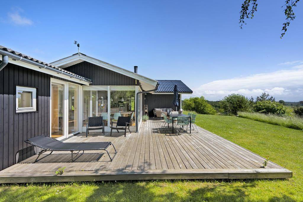 Schönes Ferienhaus mit Panoramablick über die Ebeltoft-Bucht in Ebeltoft, Süddjursland