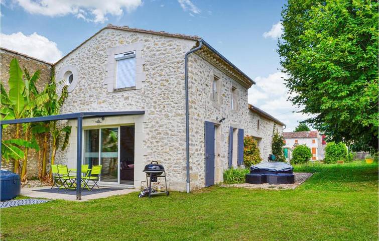 Location de vacances pour 8 personnes, avec Jardin à Eyrans