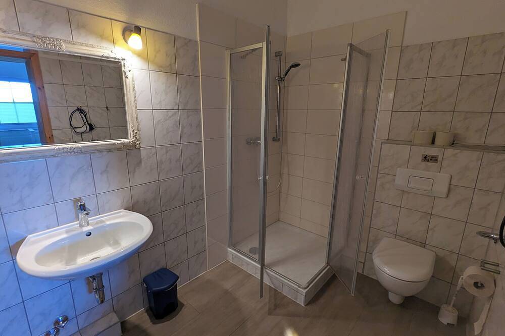 Landhausfischerruhplauersee Fh große Familien 13P Privatstrand Ruderboote Angeln in Alt Schwerin, Plauer See