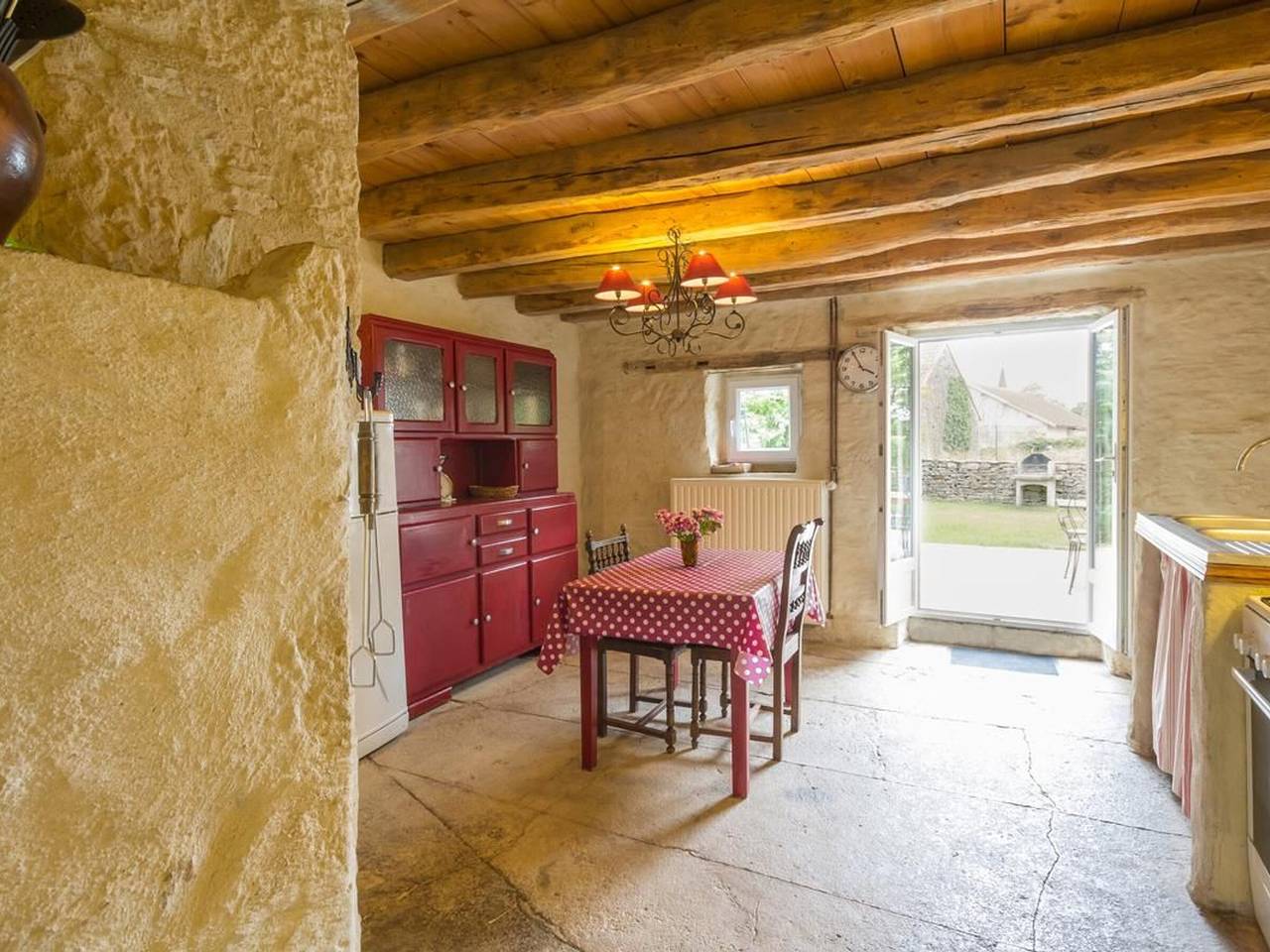 Casa borgoñona tranquila con jardín y wifi, cerca de Dijon in Source-Seine, Región de Montbard