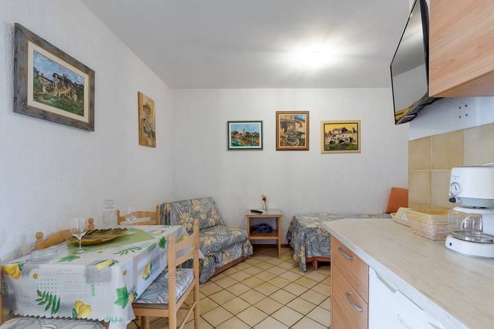 Appartement entier, Appartement de vacances pour 3 personnes avec vue sur l’océan in Poreč, Grad Poreč