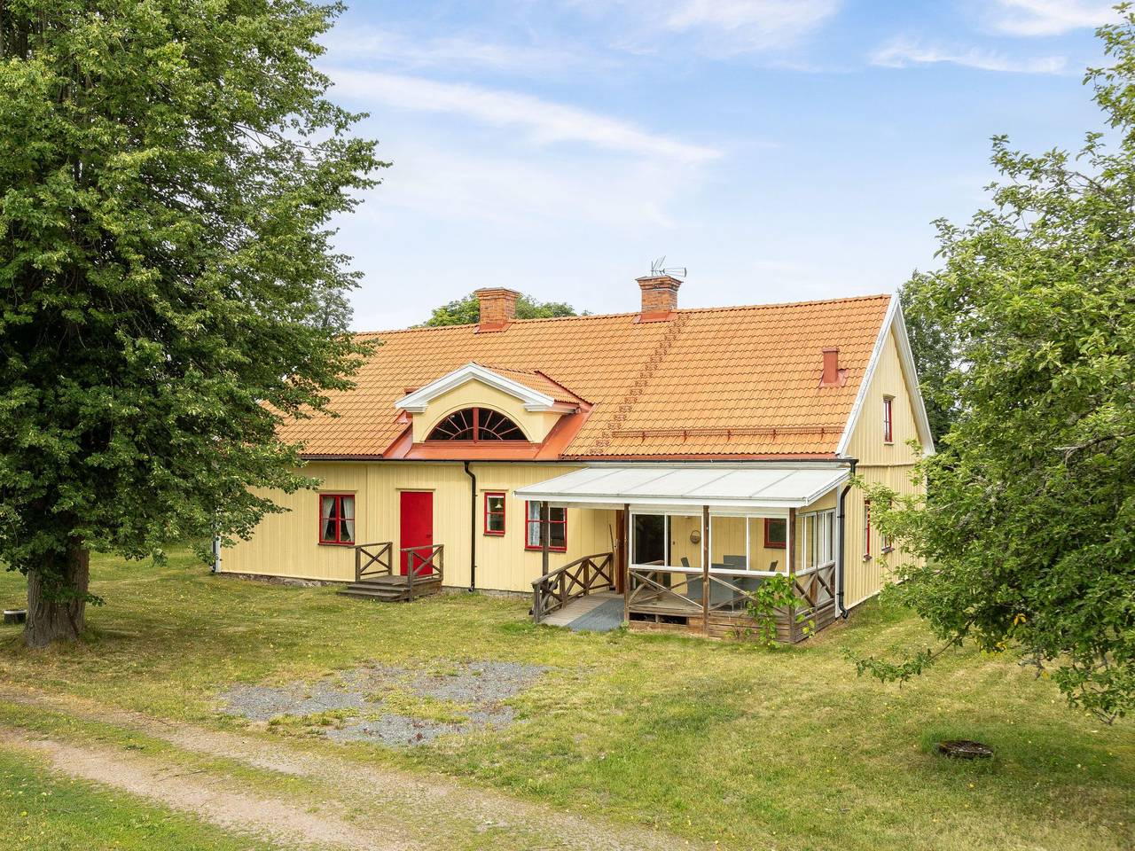 Hus för 4 Personer, med terass och trädgård