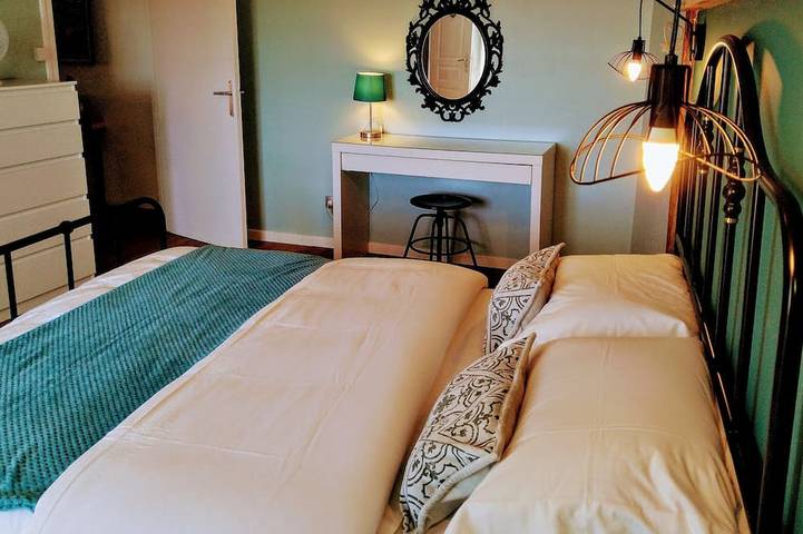 Location de vacances pour 4 personnes, avec jardin et balcon à Frôlois - 3