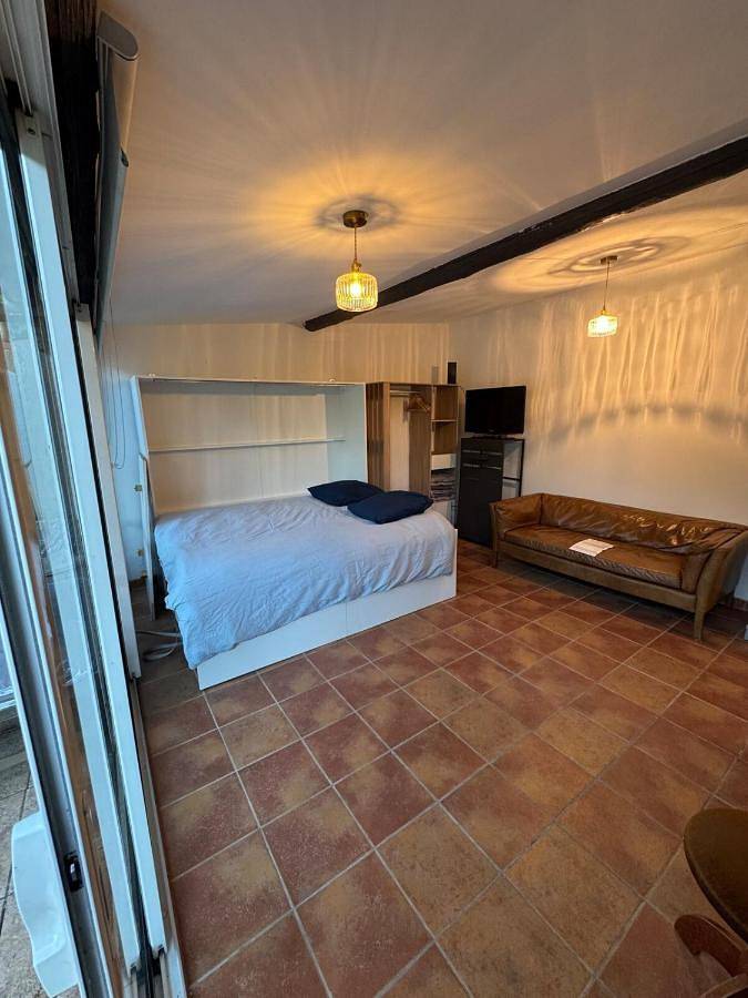 Gîte pour 2 personnes, avec jardin et piscine à Gardanne - 2