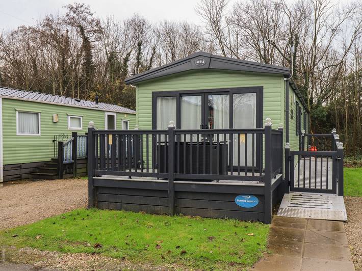 Caravan for 4 people, with Terrace and Garden in Lancashire