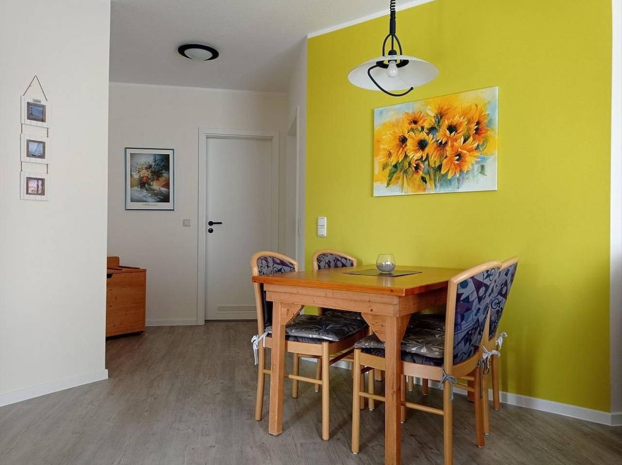 Ganze Wohnung, Komfortables Apartment mit Balkon, Tiefgaragenplatz in Orth in Westfehmarn, Fehmarn
