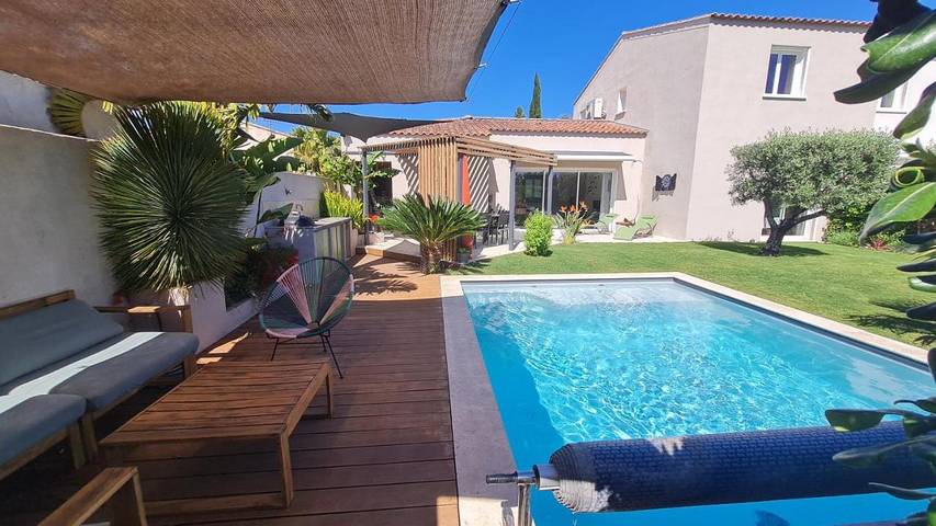Maison de vacances pour 6 personnes, avec jardin et piscine
