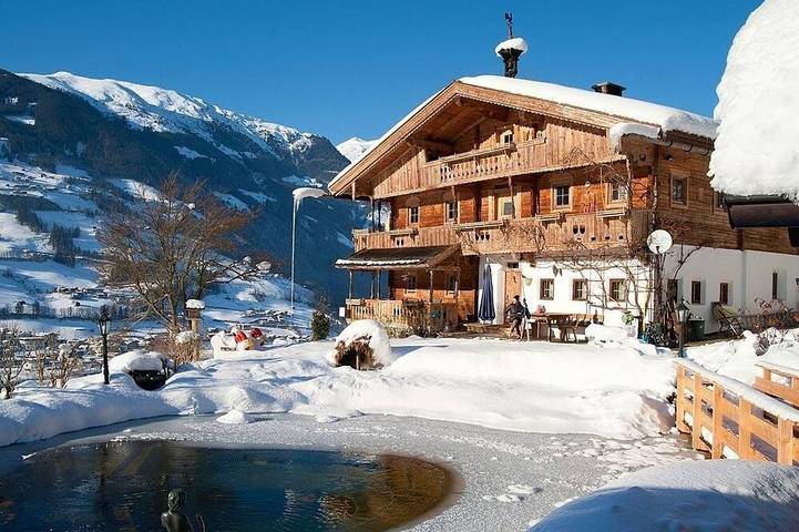 Ferienhaus für 6 Personen, mit Garten und Pool sowie Sauna im Zillertal