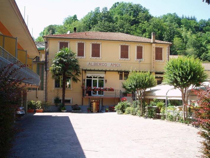 Appartamento per 2 persone, con Balcone e Terrazza nonché Giardino a Varese Ligure
