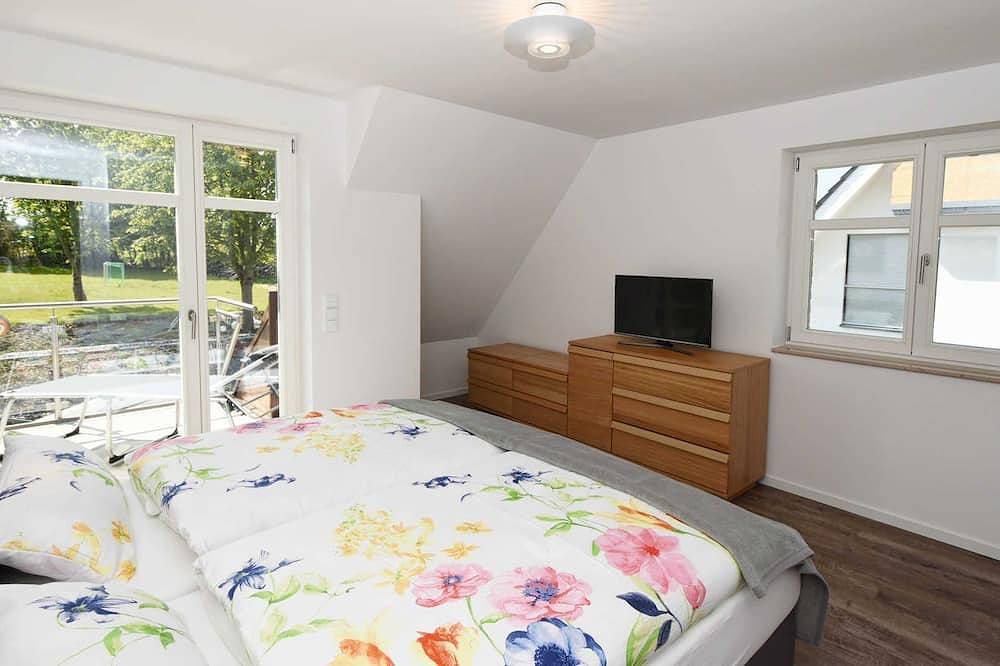 Exklusive Reetdach-Villa Ostseefrische - exklusive Reetdach Villa nur 500 Meter in Lobbe Strand, Mönchgut