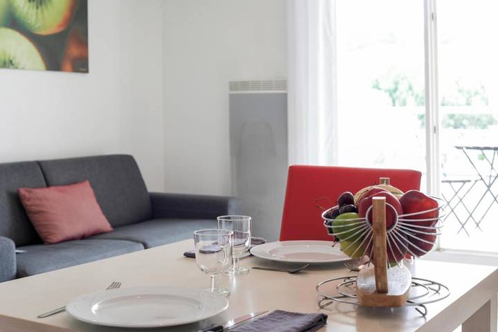 Location de vacances pour 2 personnes, avec jardin et piscine, animaux acceptés à Saint-Jean-d'Illac - 3